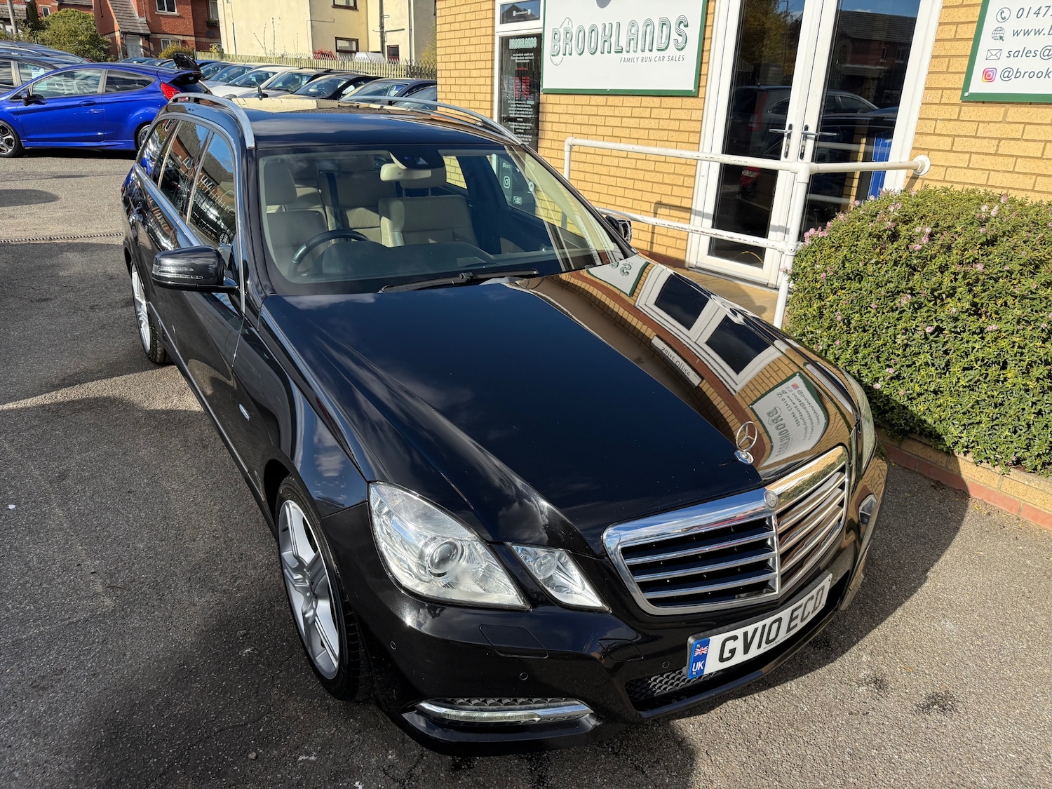 Used Mercedes-Benz E Class 2010 for sale - 76381980: Photo 1