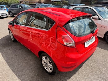 Used Ford Fiesta 2015 for sale - 79153749: Photo
