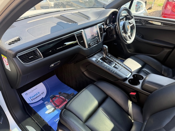 Used Porsche Macan 2017 for sale - 74694487: Photo 10