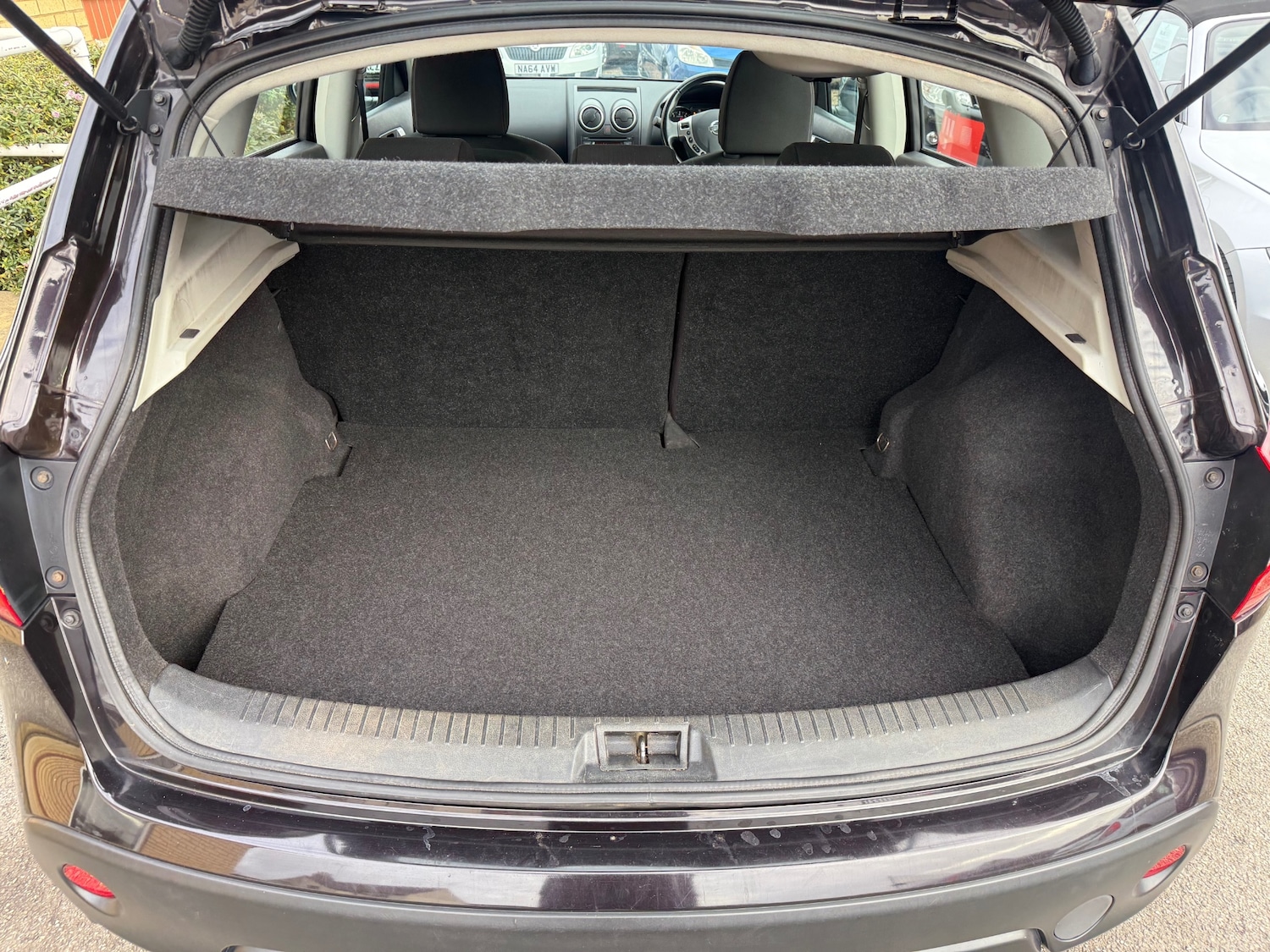 Used Nissan Qashqai 2011 for sale - 76392550: Photo 8