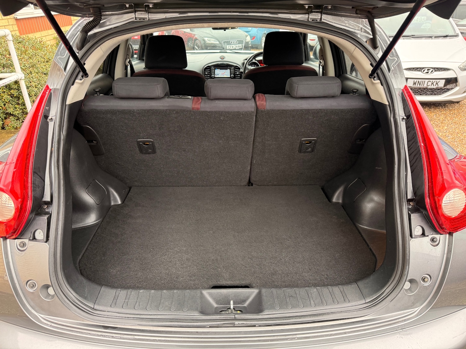 Used Nissan Juke 2014 for sale - 77689374: Photo 8