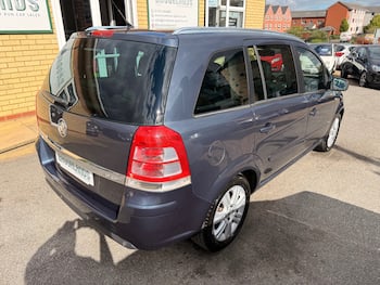 Used Vauxhall Zafira 2010 for sale - 79788409: Photo