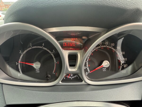 Used Ford Fiesta 2011 for sale - 75314073: Photo 5