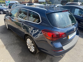 Used Vauxhall Astra 2011 for sale - 75055416: Photo