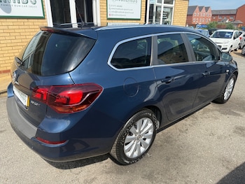 Used Vauxhall Astra 2011 for sale - 75055416: Photo