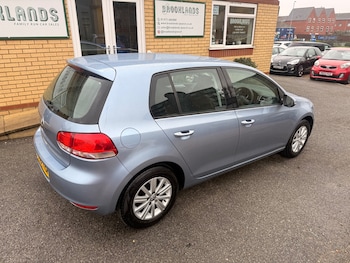 Used Volkswagen Golf 2009 for sale - 77297140: Photo