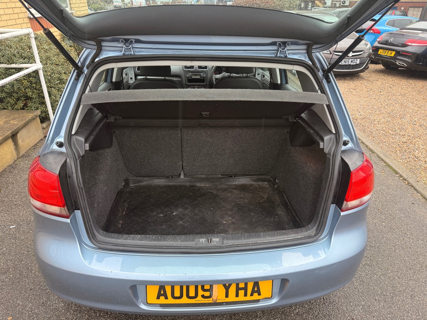 Used Volkswagen Golf 2009 for sale - 77297140: Photo 8