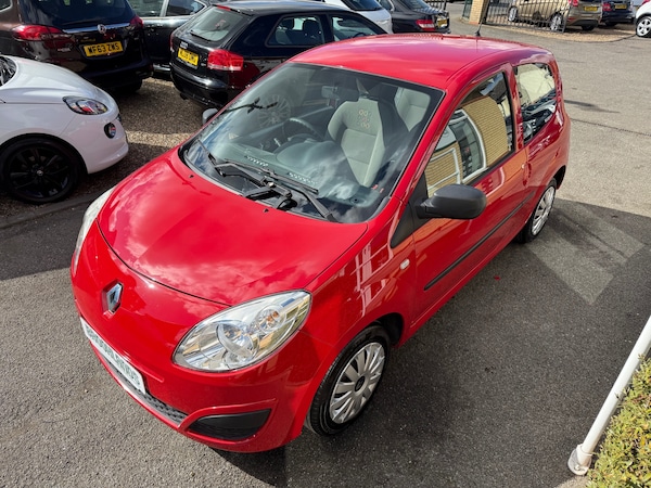 Used Renault Twingo 2010 for sale - 74013368: Photo 2