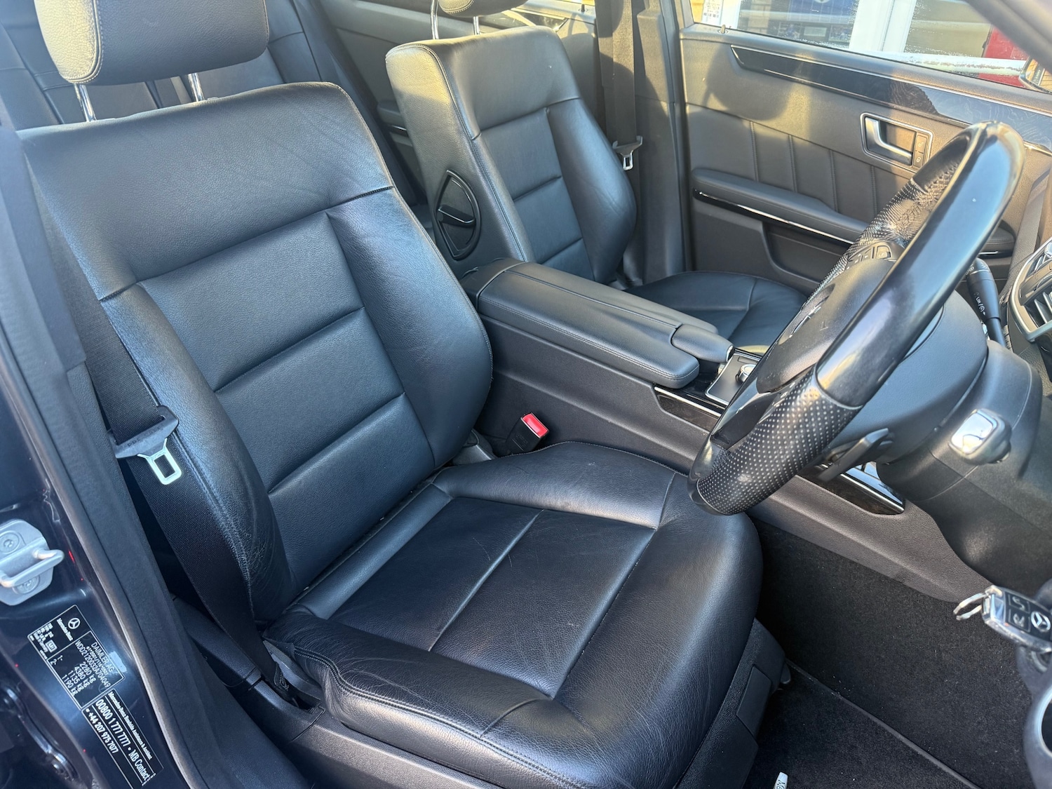 Used Mercedes-Benz E Class 2013 for sale - 76682693: Photo 6