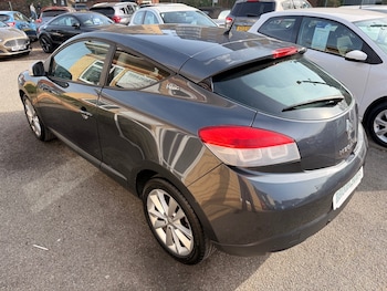 Used Renault Megane 2010 for sale - 77964921: Photo