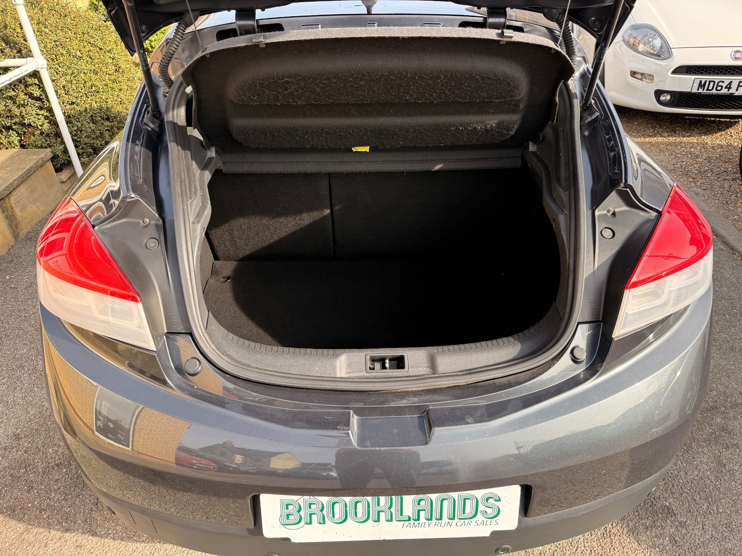 Used Renault Megane 2010 for sale - 77964921: Photo 8