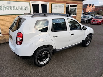 Used Dacia Duster 2017 for sale - 77261216: Photo