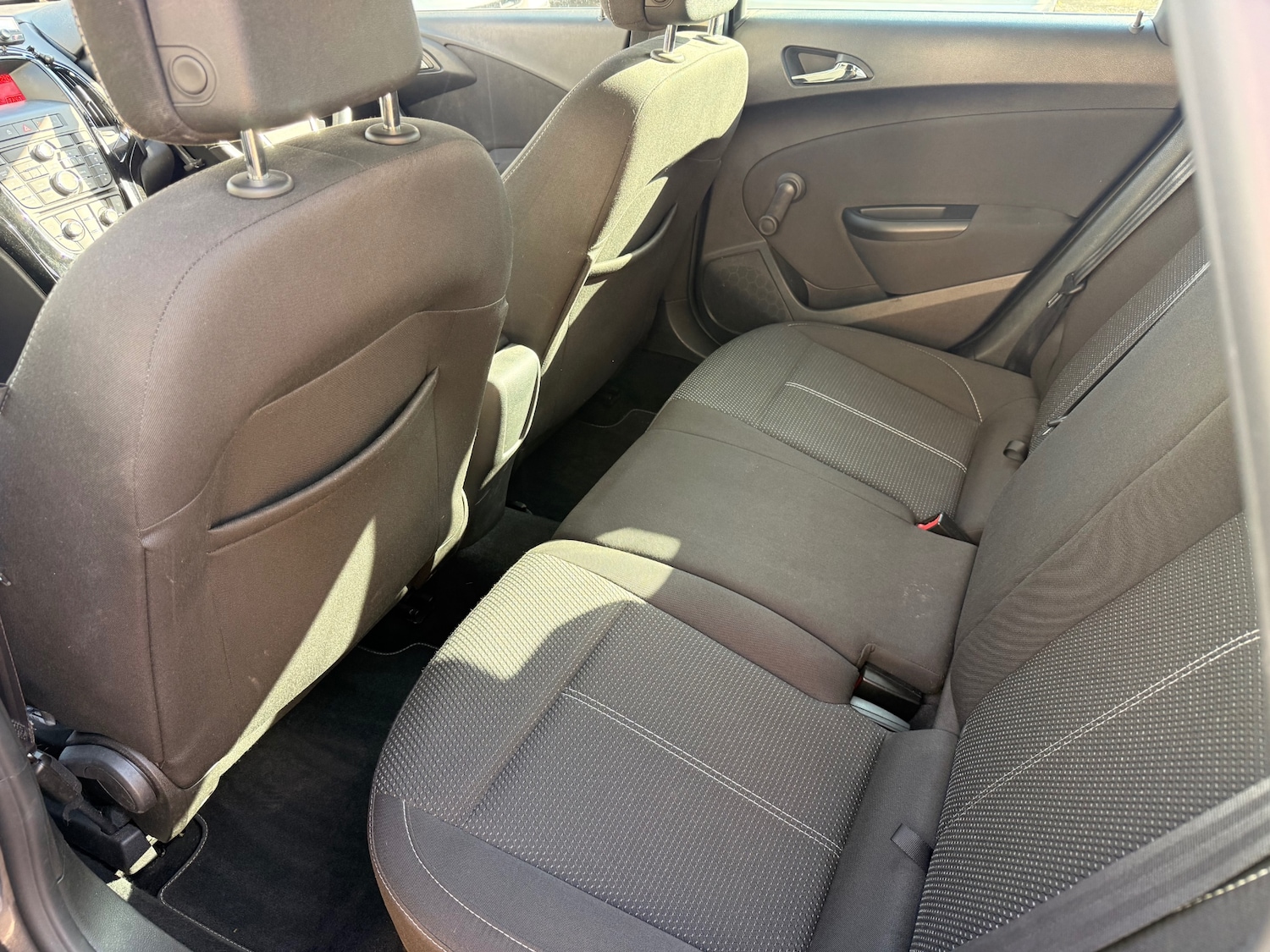 Used Vauxhall Astra 2015 for sale - 78165964: Photo 9