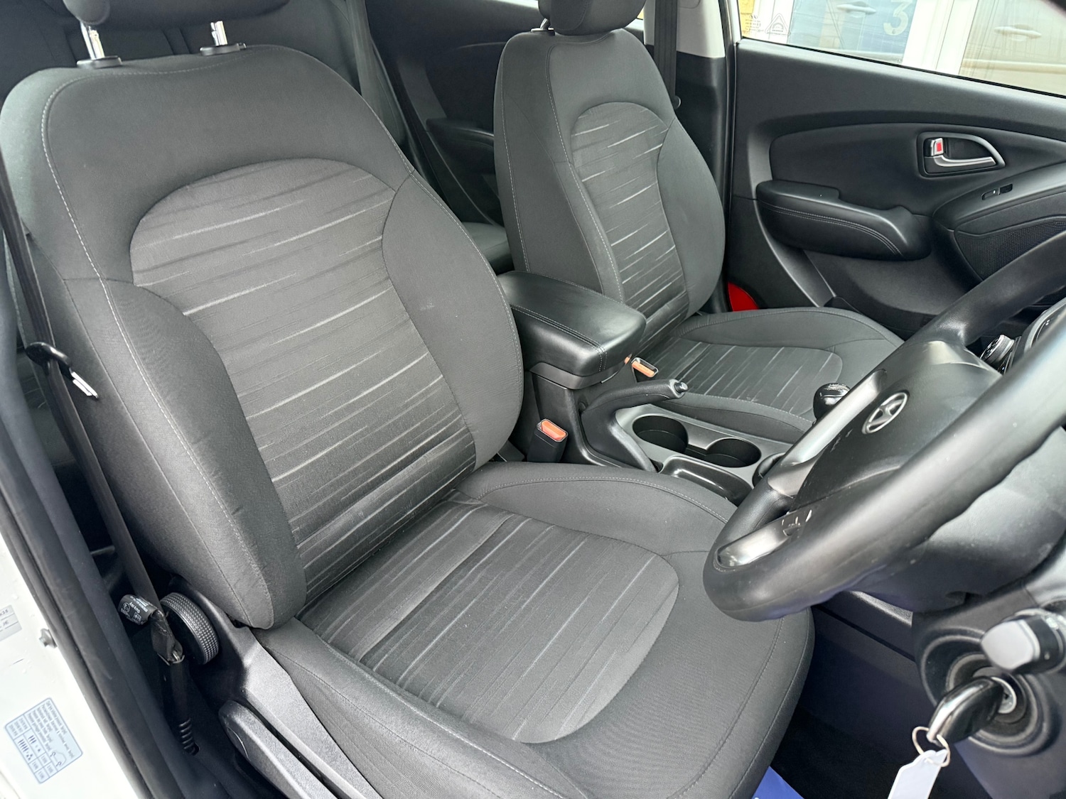 Used Hyundai Ix35 2015 for sale - 76765035: Photo 6