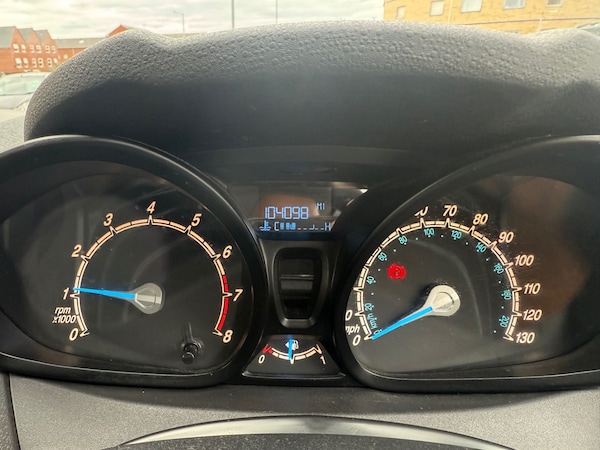 Used Ford Fiesta 2013 for sale - 75662910: Photo 5