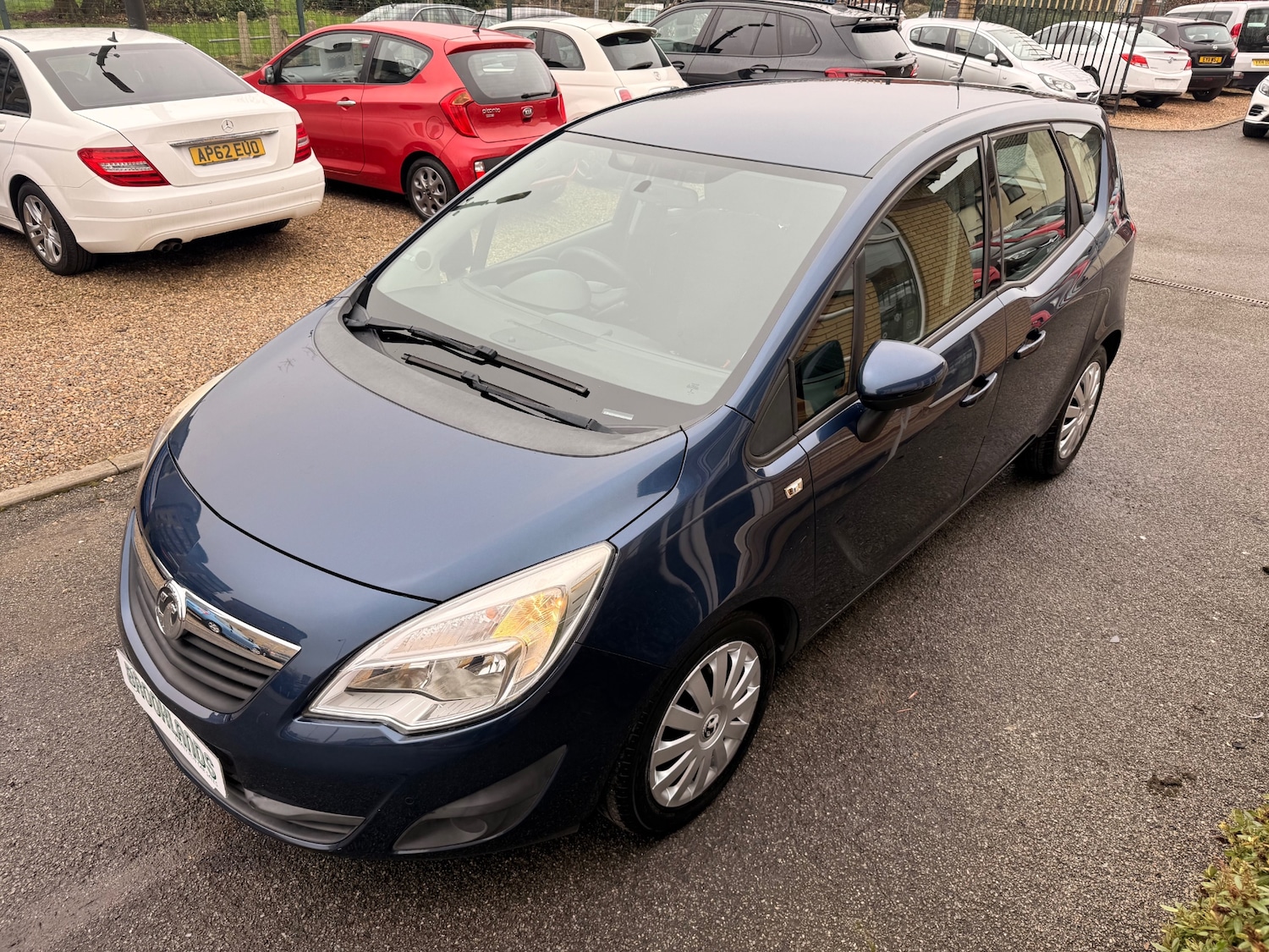 Used Vauxhall Meriva 2011 for sale - 77492582: Photo 2