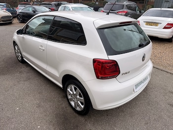 Used Volkswagen Polo 2010 for sale - 77915472: Photo
