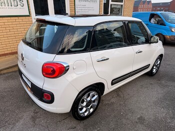 Used Fiat 500L 2016 for sale - 77247887: Photo