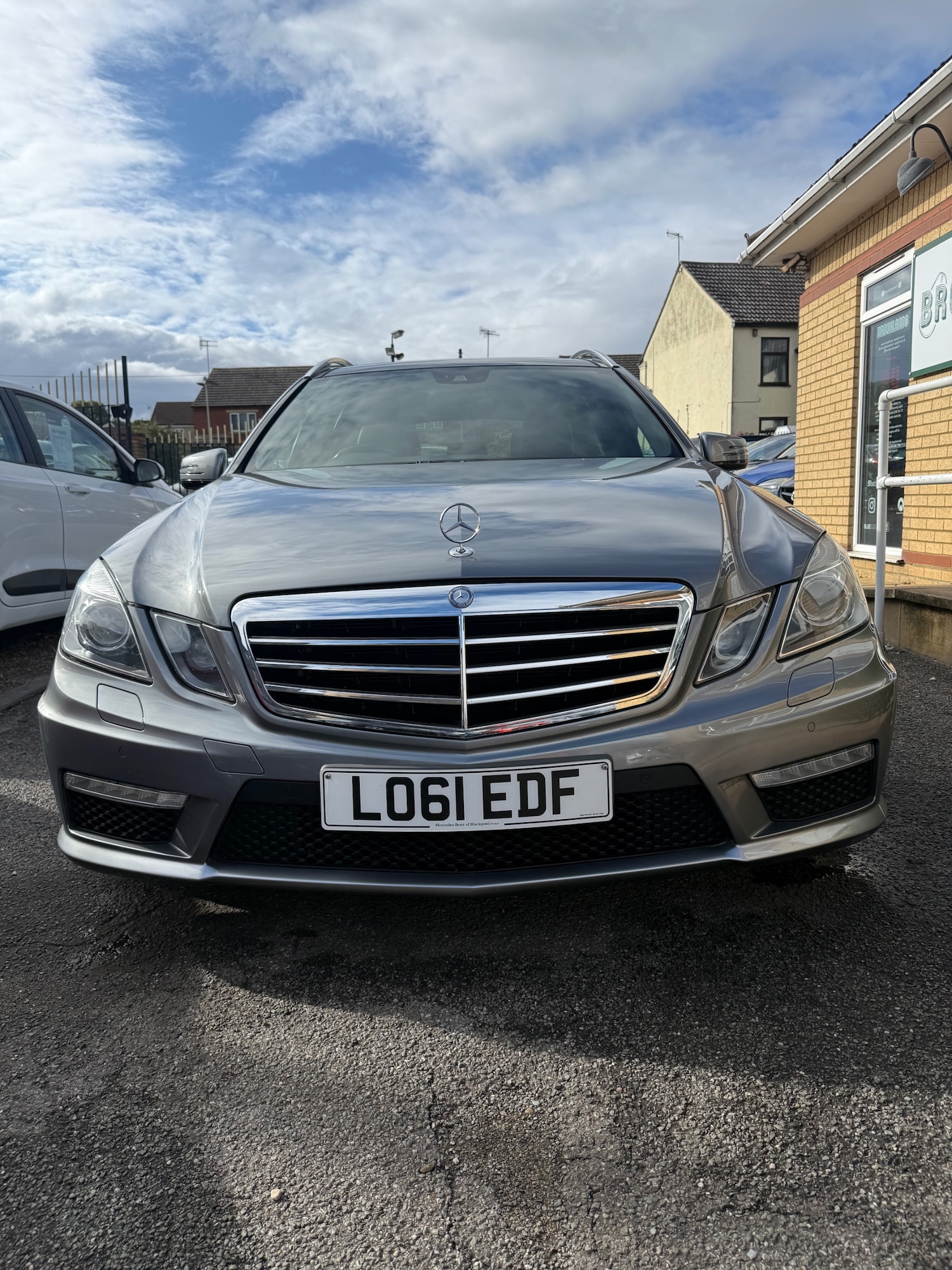 Used Mercedes-Benz E-Class 2012 for sale - 76037275: Photo 16