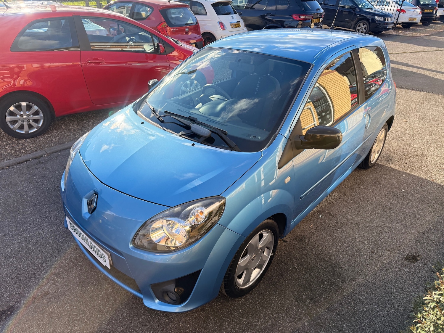 Used Renault Twingo 2011 for sale - 77556710: Photo 2