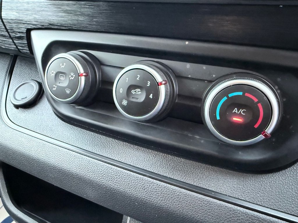 Used Renault Trafic 2023 for sale - 77020381: Photo 17