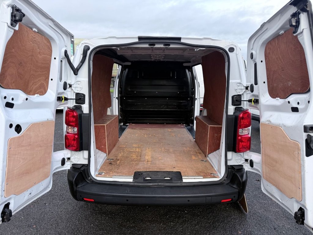 Used Vauxhall Vivaro 2022 for sale - 76642587: Photo 10