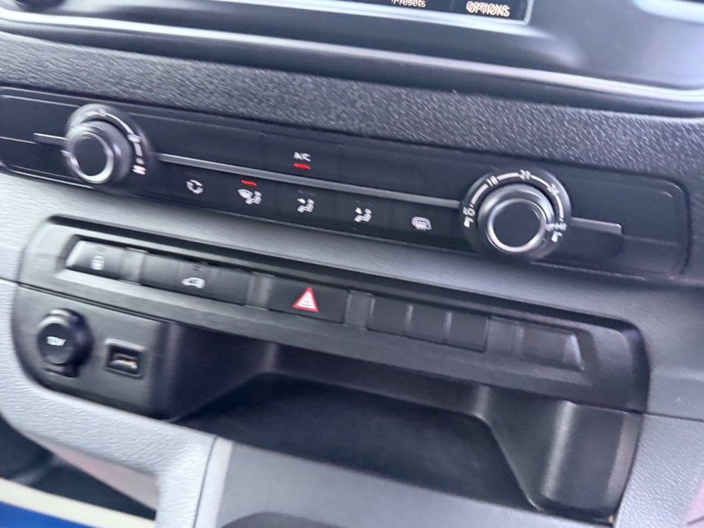 Used Vauxhall Vivaro 2022 for sale - 76642587: Photo 17