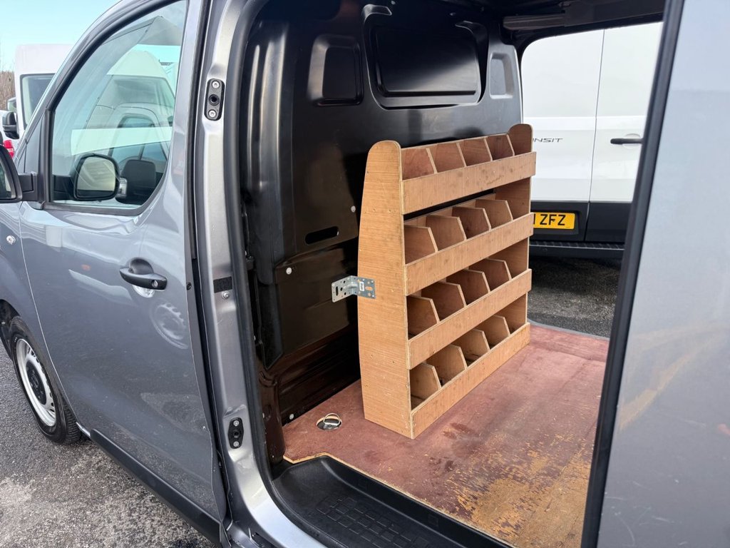 Used Vauxhall Vivaro 2022 for sale - 77212424: Photo 13