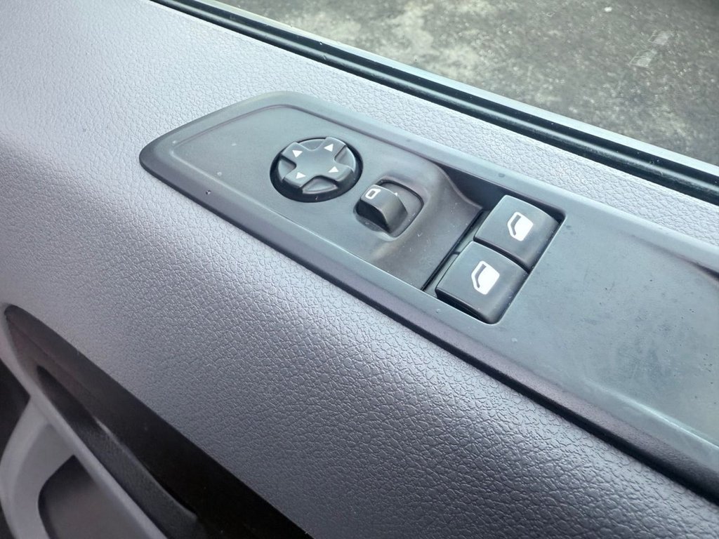 Used Vauxhall Vivaro 2022 for sale - 77212424: Photo 25