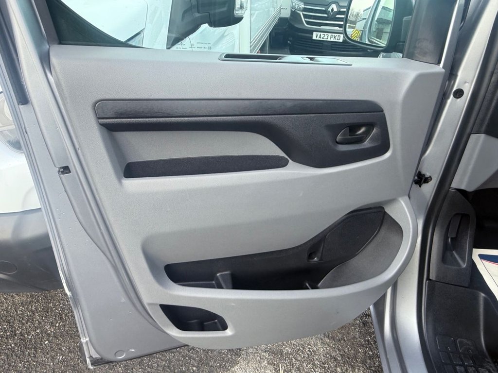 Used Vauxhall Vivaro 2022 for sale - 77212424: Photo 27