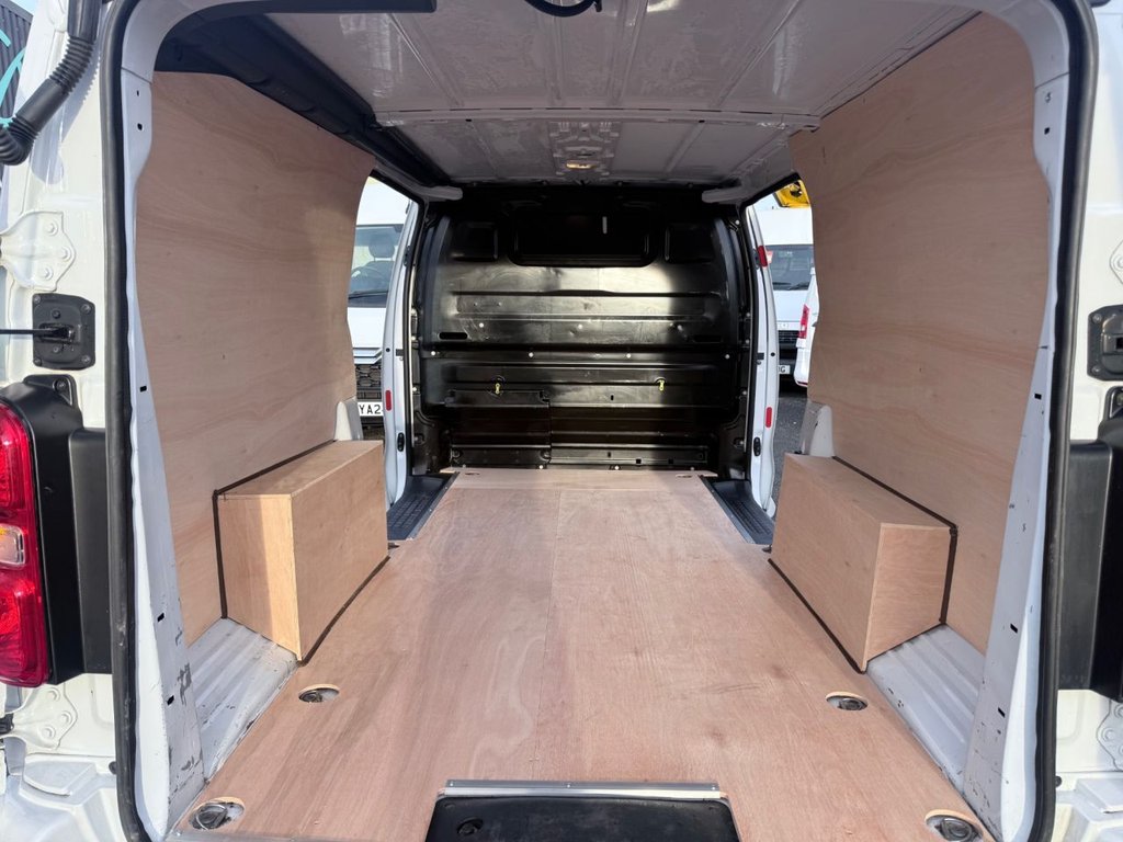 Used Vauxhall Vivaro 2022 for sale - 76783822: Photo 12