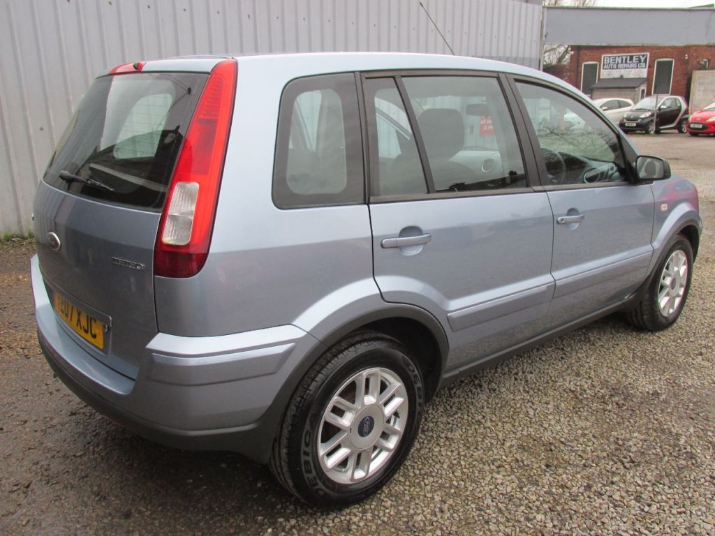 Used Ford Fusion 2007 for sale - 77679869: Photo 2