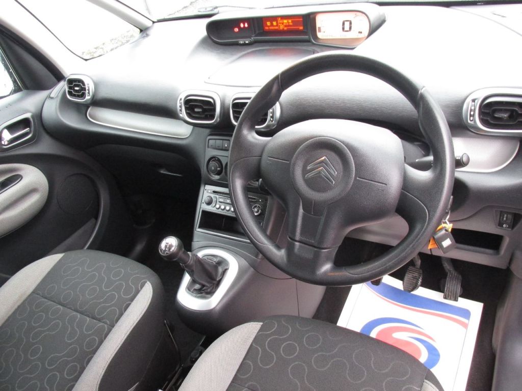 Used Citroen C3 Picasso 2012 for sale - 76934824: Photo 10