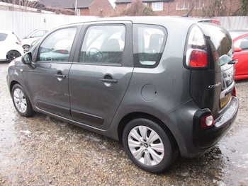 Used Citroen C3 Picasso 2012 for sale - 76934824: Photo