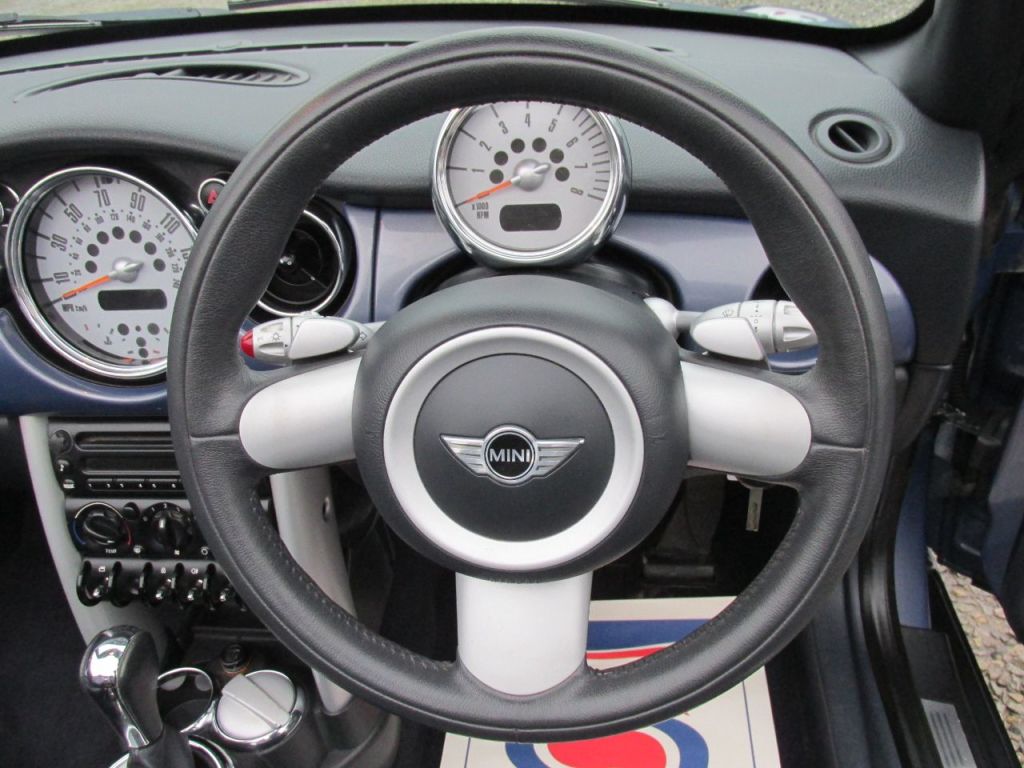 Used MINI Convertible 2007 for sale - 77436153: Photo 14