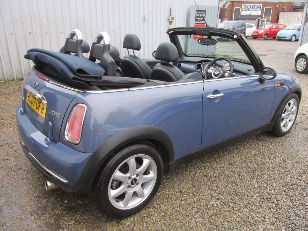 Used MINI Convertible 2007 for sale - 77436153: Photo 8