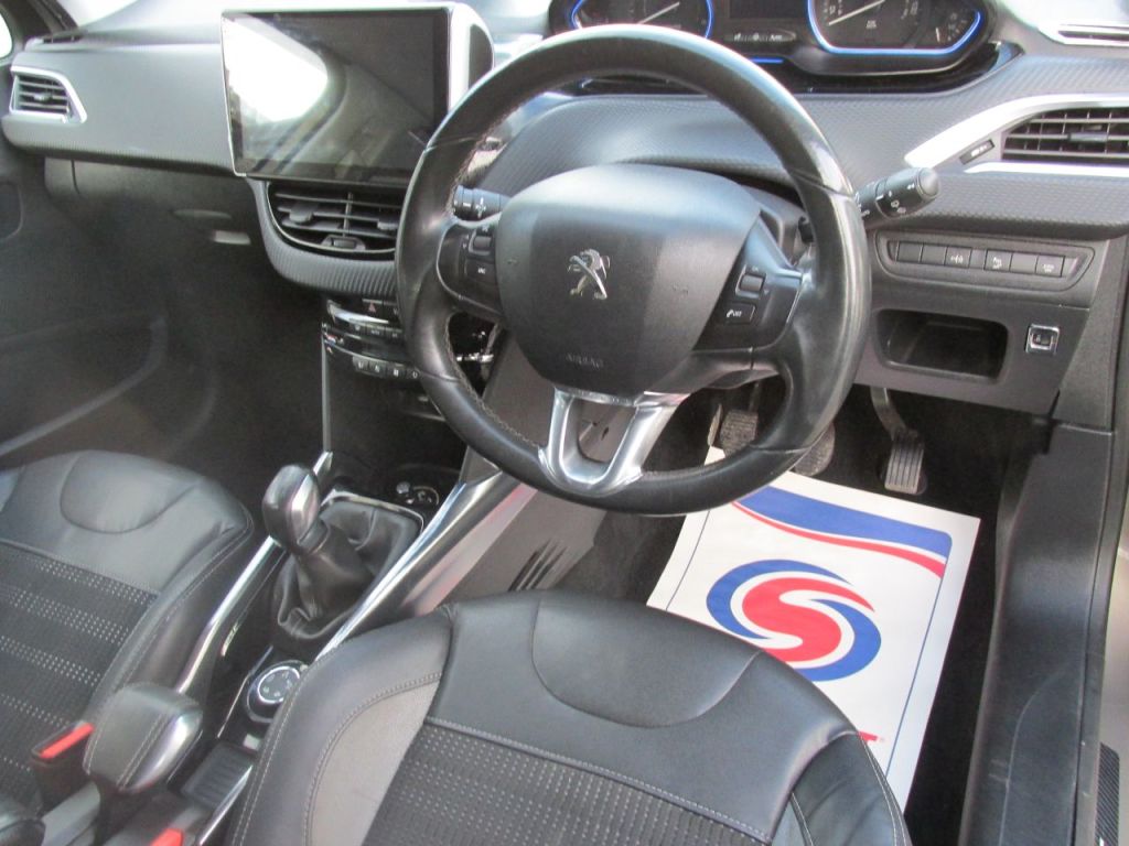Used Peugeot 2008 2014 for sale - 76904807: Photo 11