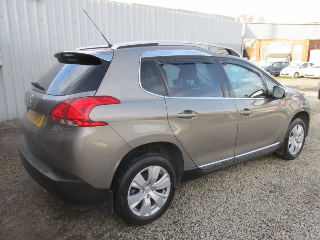 Used Peugeot 2008 2014 for sale - 76904807: Photo 2