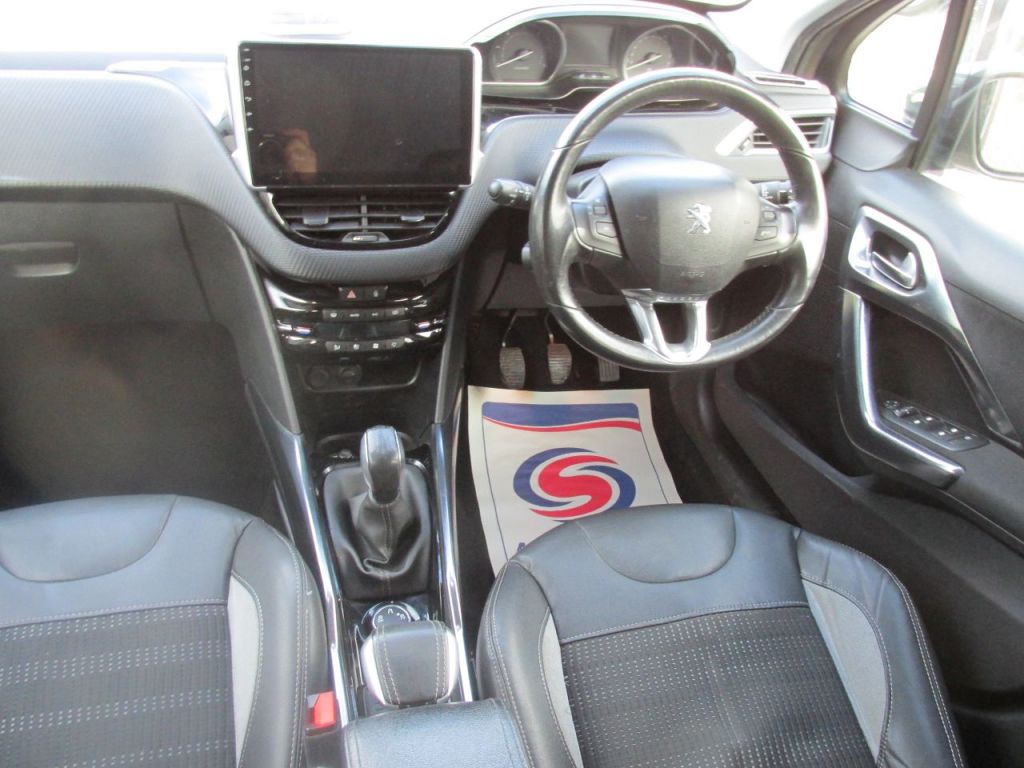 Used Peugeot 2008 2014 for sale - 76904807: Photo 9