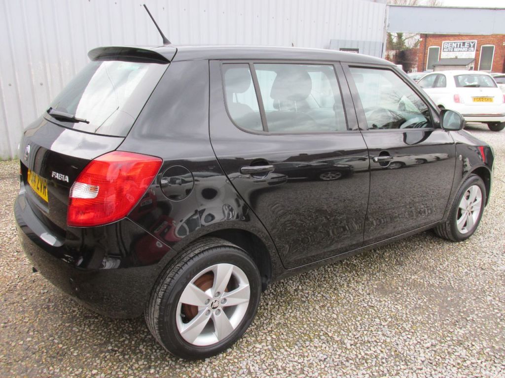 Used Skoda Fabia 2014 for sale - 77679909: Photo 2