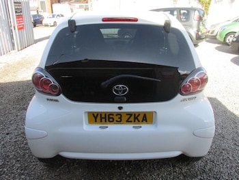 Used Toyota AYGO 2013 for sale - 76080002: Photo 3