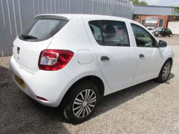 Used Dacia Sandero 2014 for sale - 75148692: Photo