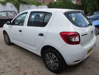 Used Dacia Sandero 2014 for sale - 75148692: Photo