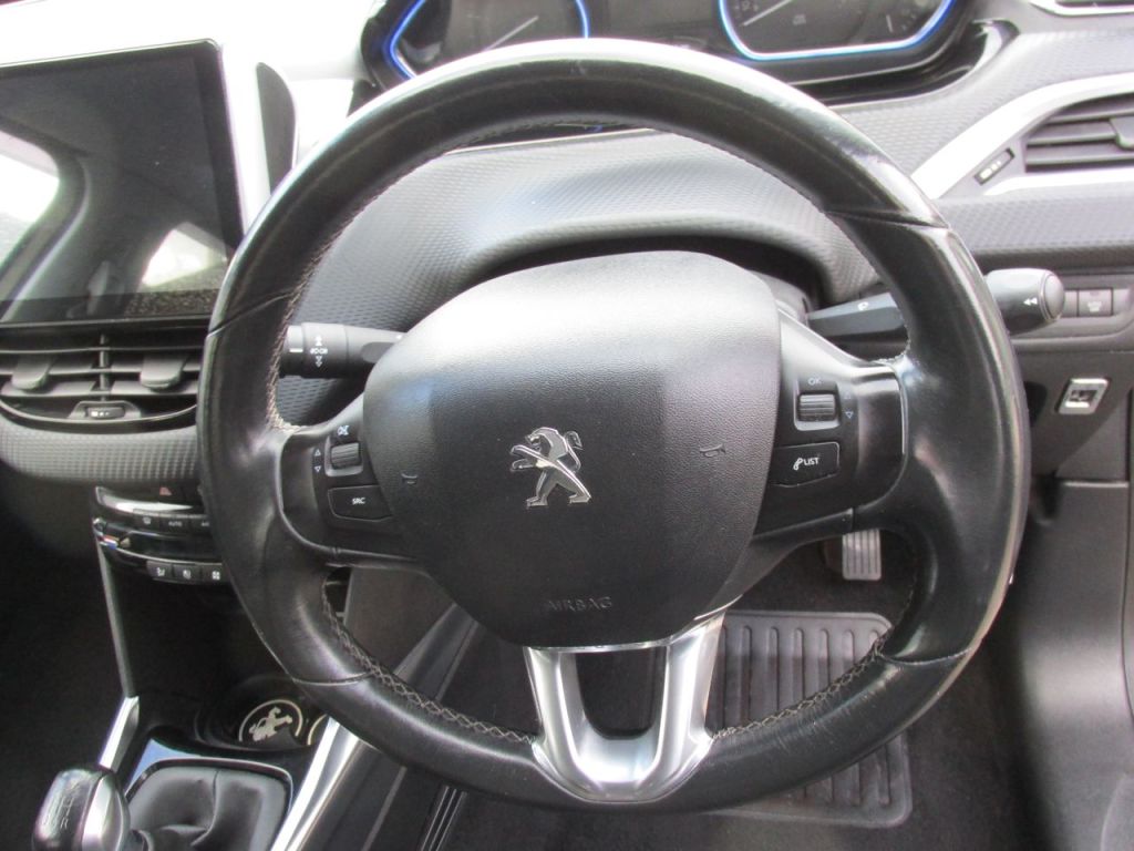 Used Peugeot 2008 2014 for sale - 76616941: Photo 10