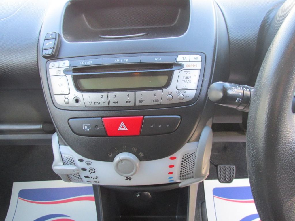 Used Toyota AYGO 2013 for sale - 76934817: Photo 11