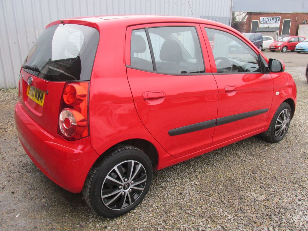 Used Kia Picanto 2010 for sale - 77408773: Photo 2