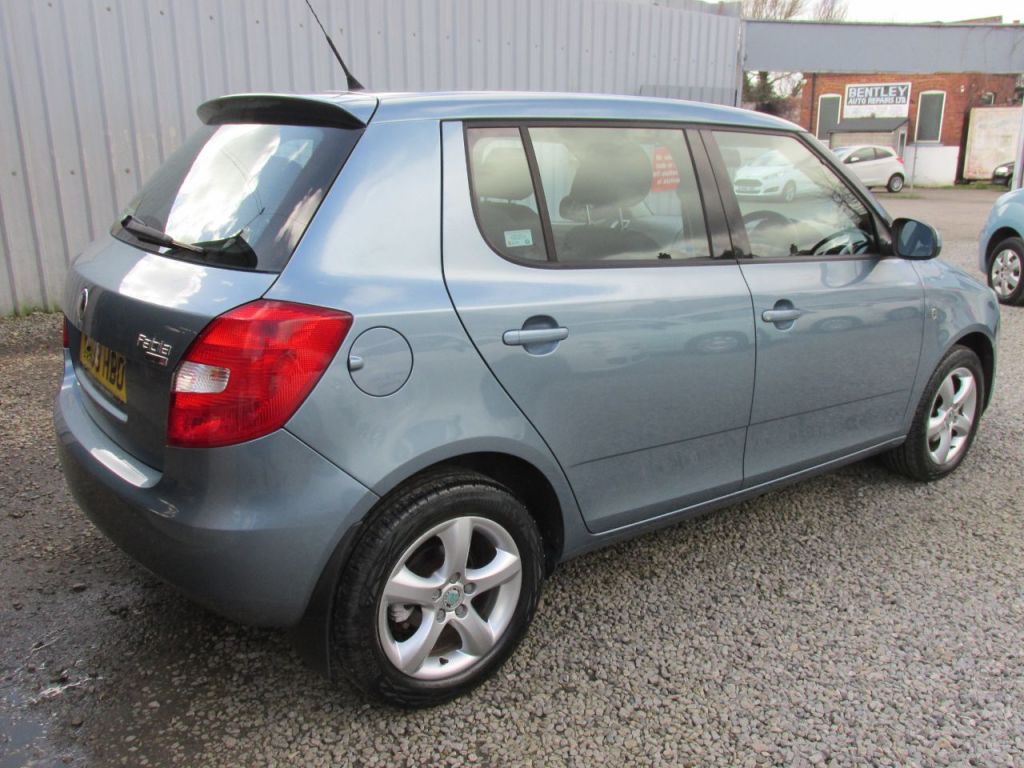 Used Skoda Fabia 2009 for sale - 77836202: Photo 2