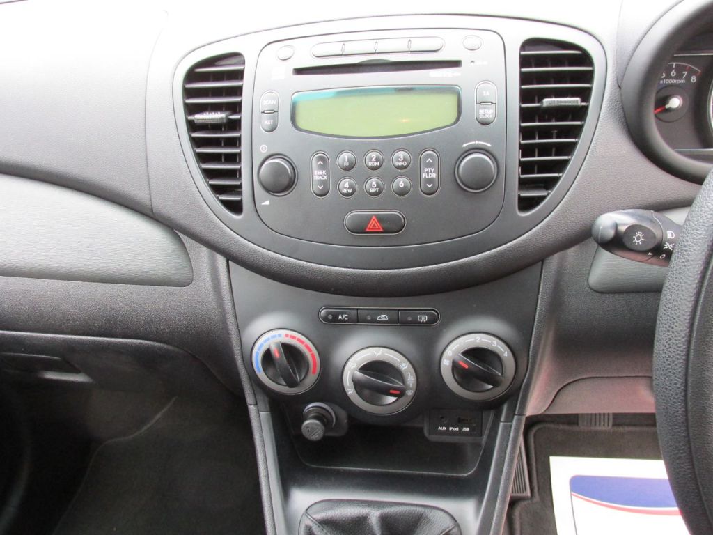 Used Hyundai i10 2011 for sale - 78082187: Photo 11