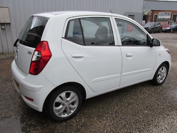 Used Hyundai i10 2011 for sale - 78082187: Photo