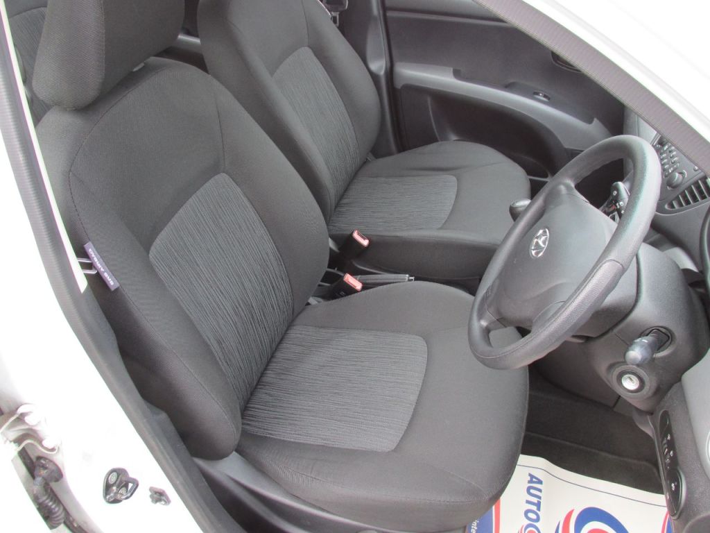 Used Hyundai i10 2011 for sale - 78082187: Photo 7